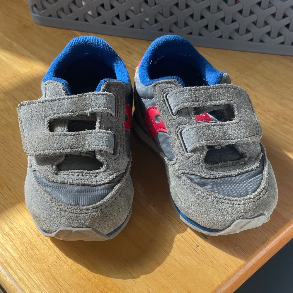 Saucony baby Sneakers in Gray and Red 5.5